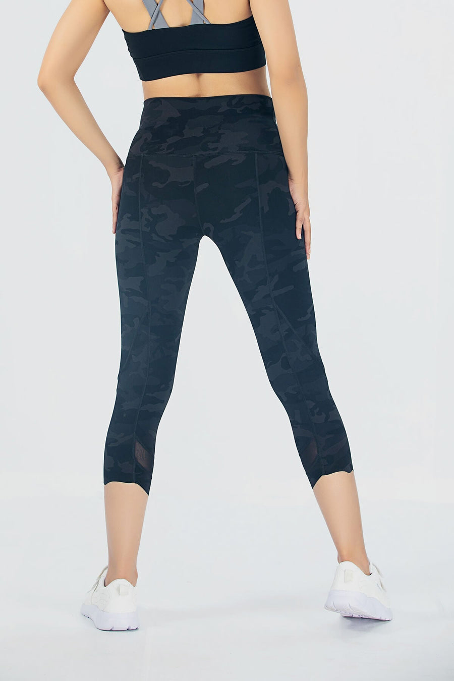 AK PRO Camo Leggings - Cropped - Brushed - High Rise - Alpha Kleid