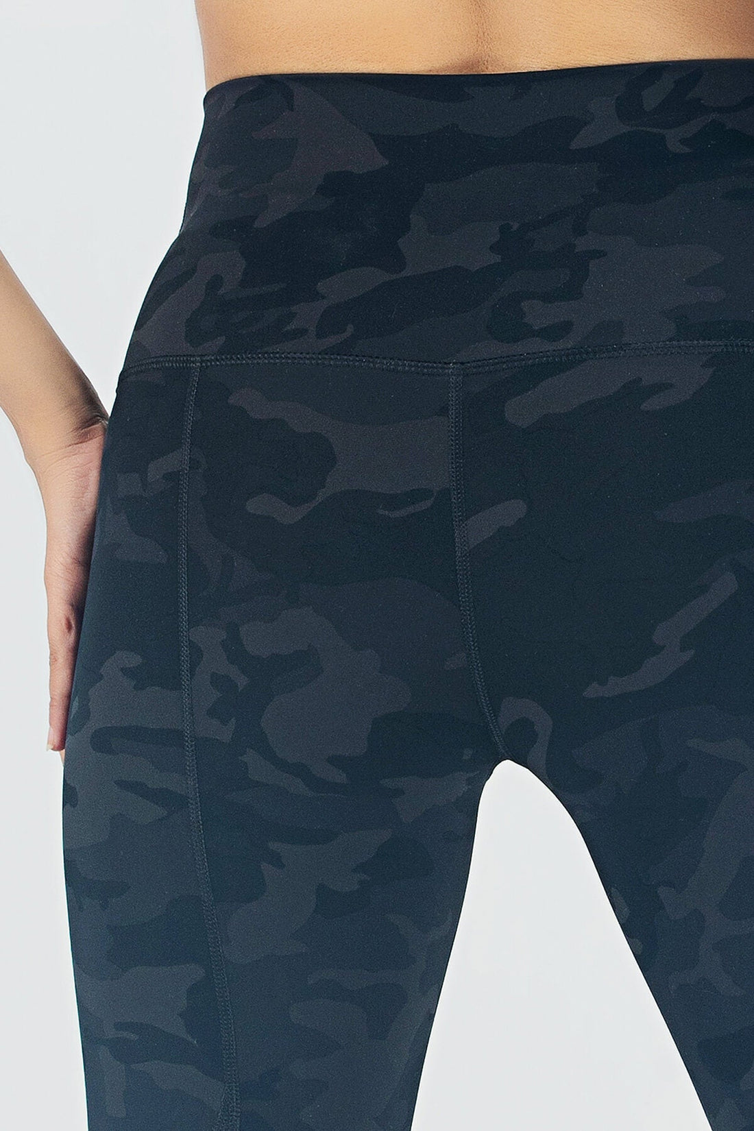 AK PRO Camo Leggings - Cropped - Brushed - High Rise - Alpha Kleid