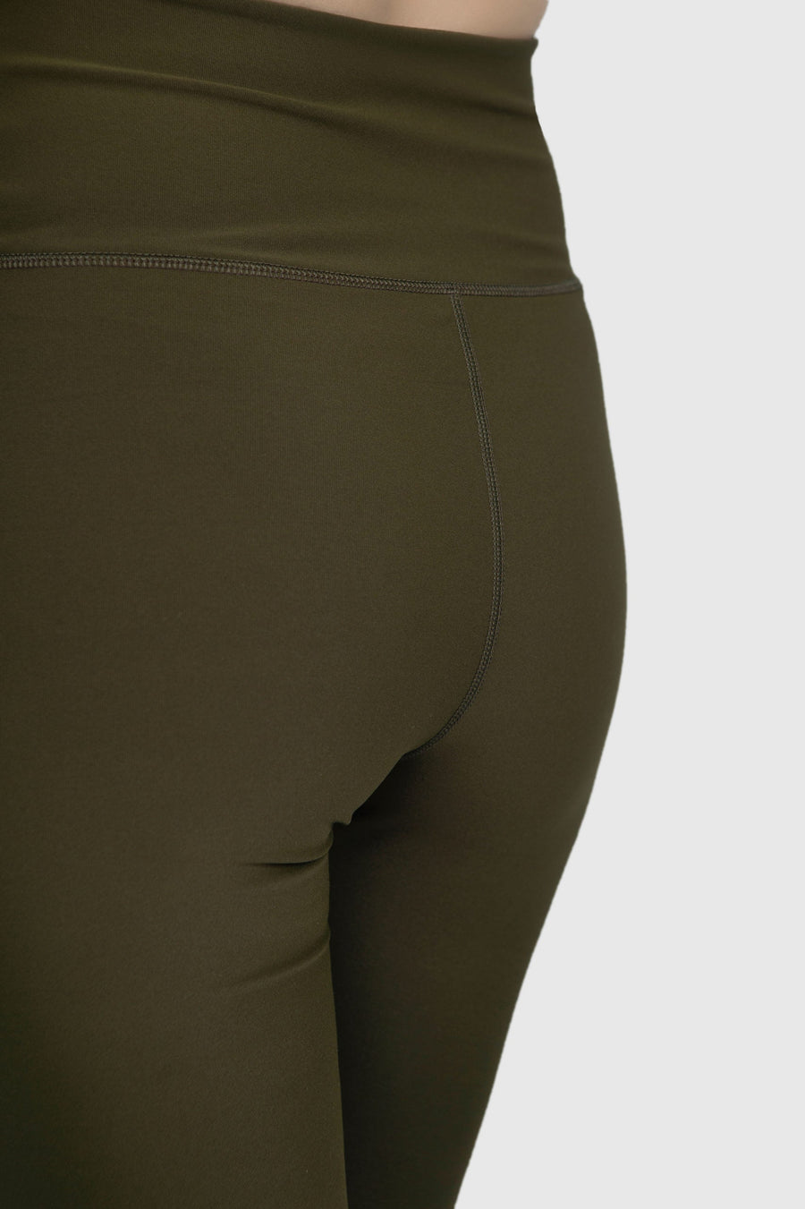 Yoga Sculpt Luxe Leggings - (DGRN) - Alpha Kleid